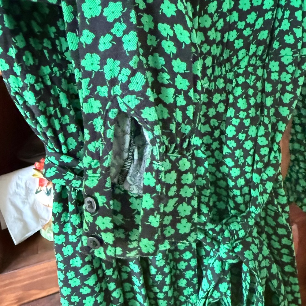 H&M collar neck button up dress - Picture 3 of 5